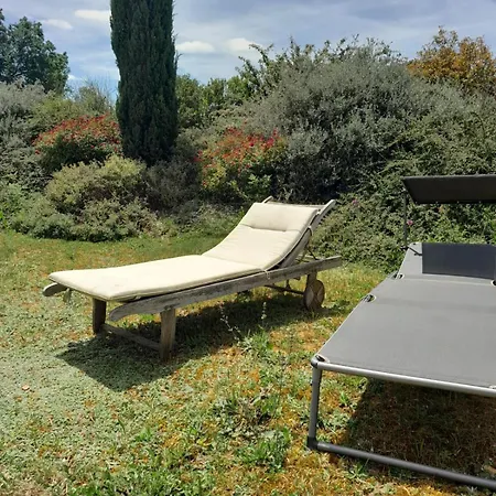 Mitoyen A La Campagne Avec Piscine Privee Exclusivement Reservee Aux Voyageurs Le Cabanial
