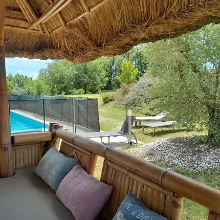 Mitoyen A La Campagne Avec Piscine Privee Exclusivement Reservee Aux Voyageurs Le Cabanial